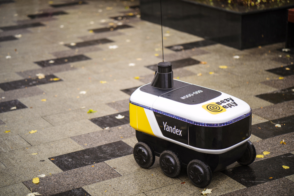 «Яндекс» готовится расширить серийное производство роботов-доставщиков.jpg