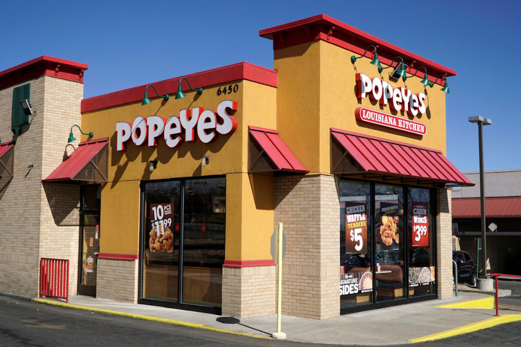 Popeyes сеть быстрого питания.jpg