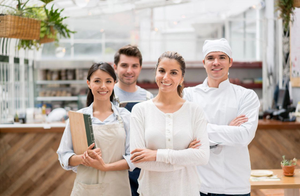 Спрос на персонал в ресторанном бизнесе увеличился в 1,7 раза по сравнению с прошлым годом.jpg