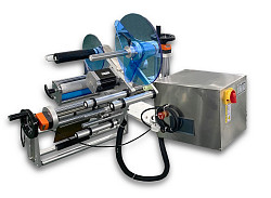 Автоматический встраиваемый этикетировщик Hualian Machinery HL-A600X (нижн. подача, W пленки до 600 мм) в Санкт-Петербурге, фото