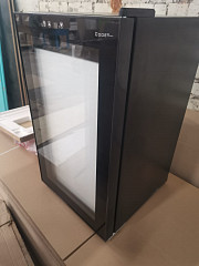 Шкаф холодильный барный Cooleq TBC-65 черный УЦЕНКА в Санкт-Петербурге, фото 3